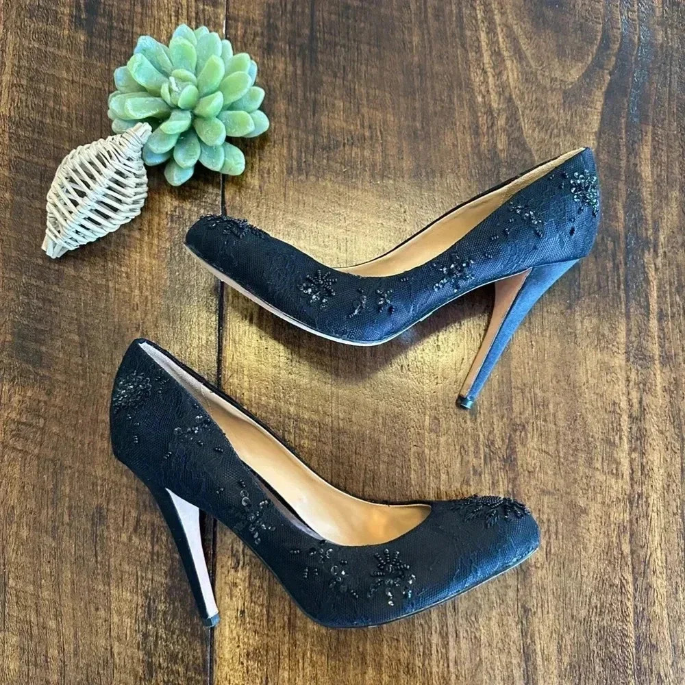Badgley Mischka | Black Sanoma Beaded Lace Pumps - Picture 3 of 10